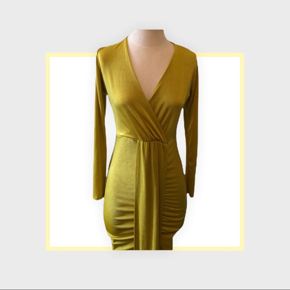 🚨Slinky Lime Green Evening Dress🚨
